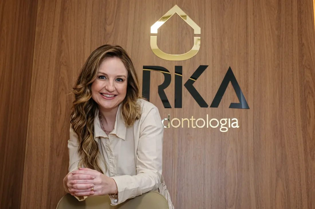 Dra. Emanuelly Lehmkuhl - Cirurgiã Dentista